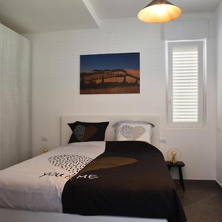 Residence Il Piviere App 7 With Private Garden กาลัมโบรเน ภายนอก รูปภาพ