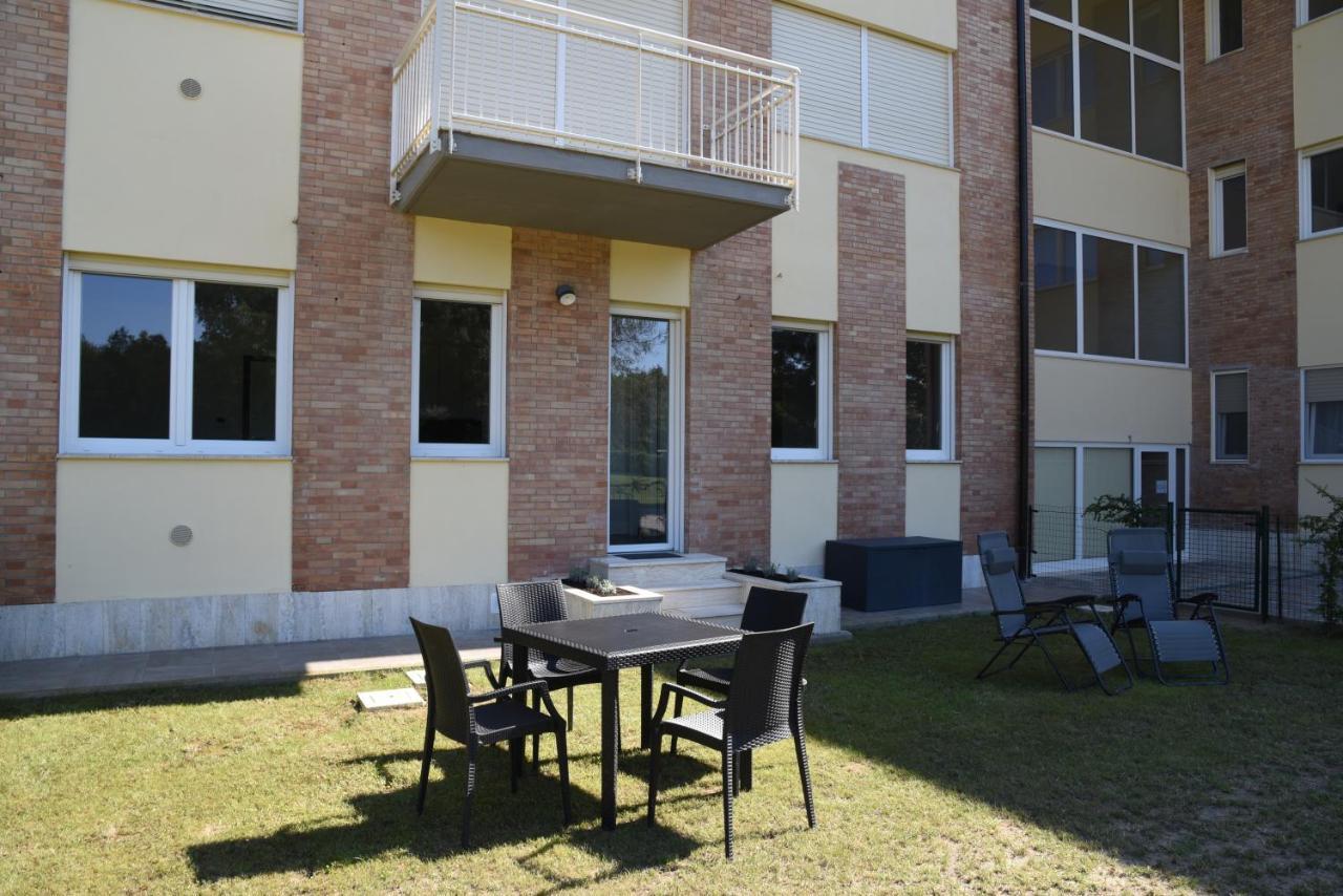 Residence Il Piviere App 7 With Private Garden กาลัมโบรเน ภายนอก รูปภาพ